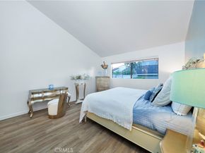 34 Lone Pine 40, Irvine CA 92604