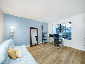 34 Lone Pine 40, Irvine CA 92604