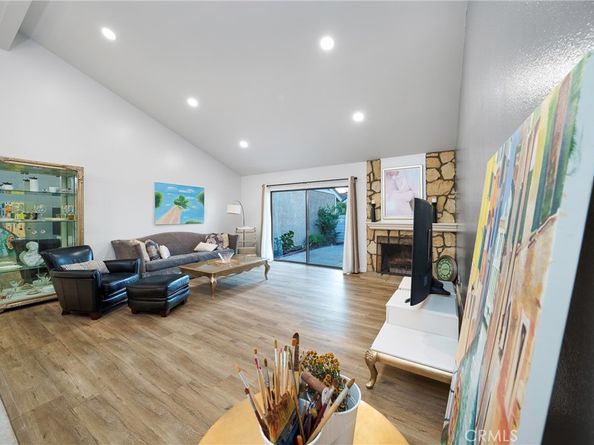 34 Lone Pine 40, Irvine CA 92604