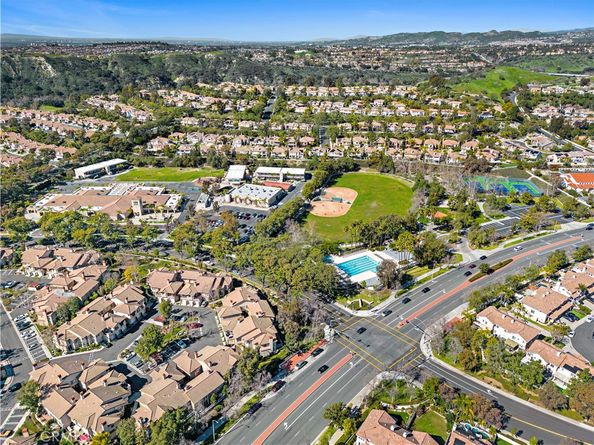 21 Silktassel, Rancho Santa Margarita CA 92688