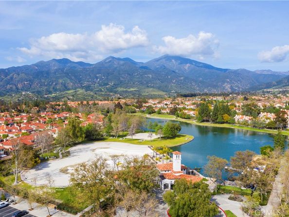 21 Silktassel, Rancho Santa Margarita CA 92688