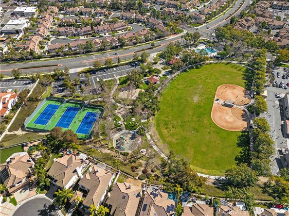 21 Silktassel, Rancho Santa Margarita CA 92688