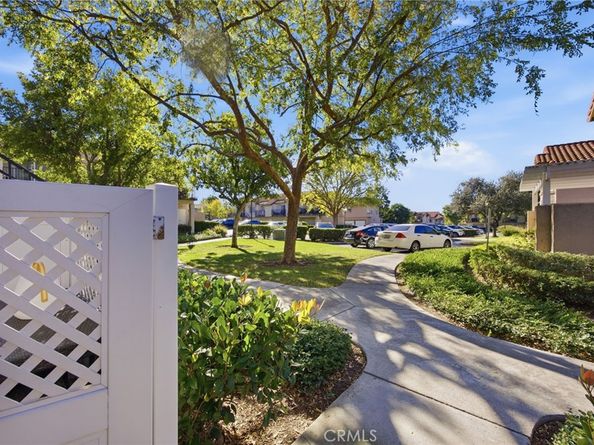 21 Silktassel, Rancho Santa Margarita CA 92688