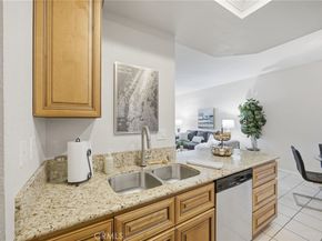21 Silktassel, Rancho Santa Margarita CA 92688