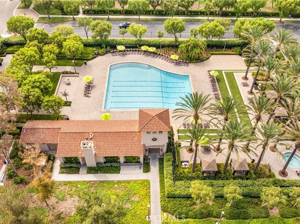 23 Vacaville, Irvine CA 92602