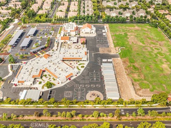 23 Vacaville, Irvine CA 92602