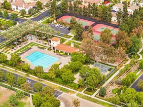 23 Vacaville, Irvine CA 92602