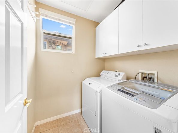 23 Vacaville, Irvine CA 92602