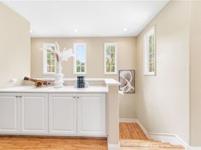 23 Vacaville, Irvine CA 92602