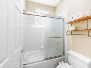 23 Vacaville, Irvine CA 92602