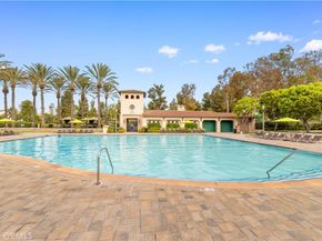 23 Vacaville, Irvine CA 92602