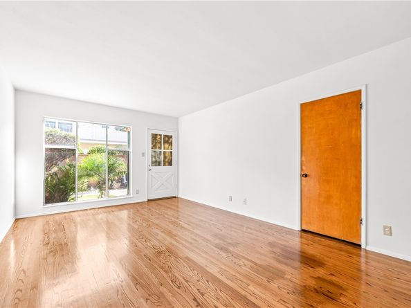 1739 E Appleton 3, Long Beach CA 90802