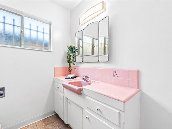 1739 E Appleton 3, Long Beach CA 90802