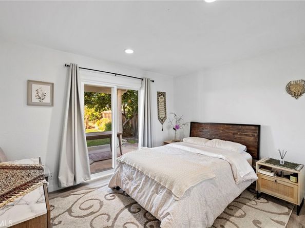 28481 La Noche, Mission Viejo CA 92692