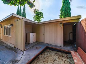 4425 Walnut Avenue, Long Beach CA 90807