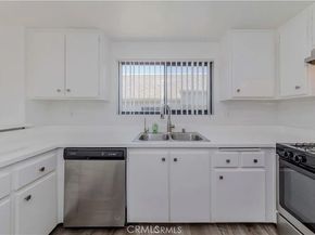 17722 Sergio Cir 203, Huntington Beach CA 92647