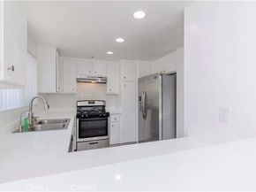 17722 Sergio Cir 203, Huntington Beach CA 92647