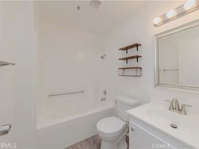 17722 Sergio Cir 203, Huntington Beach CA 92647