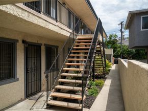 920 Loma Avenue, Long Beach CA 90804