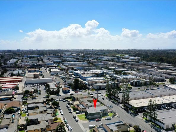 17441 Dairyview Circle, Huntington Beach CA 92647