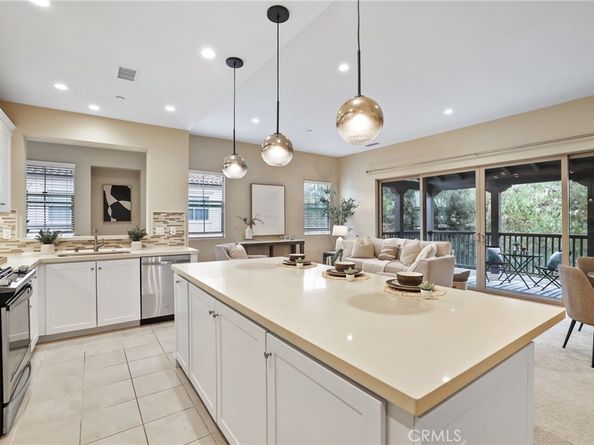 172 Bishop, Irvine CA 92620