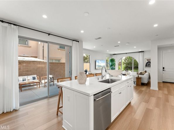 136 Newburry, Irvine CA 92618