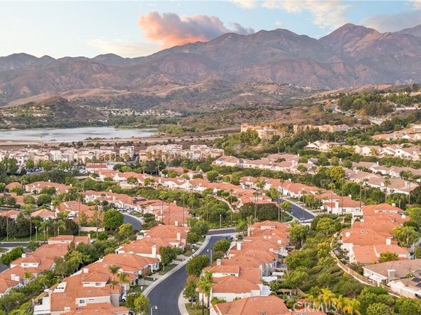 21452 Bastia, Mission Viejo CA 92692