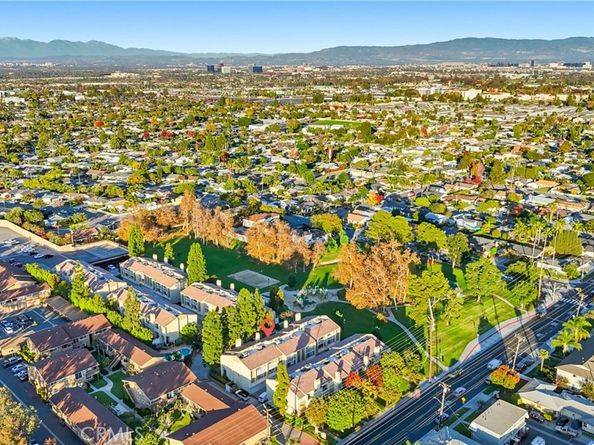 380 W Wilson B103, Costa Mesa CA 92627