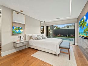 985 Begonia Avenue, Costa Mesa CA 92626