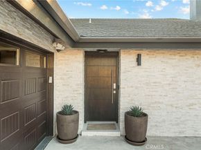 985 Begonia Avenue, Costa Mesa CA 92626