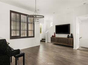 119 Strawberry, Irvine CA 92620