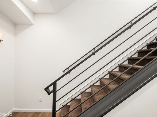 119 Strawberry, Irvine CA 92620