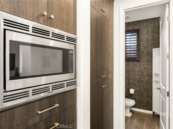 119 Strawberry, Irvine CA 92620