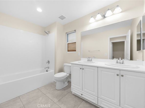 3262 S Portsmouth, Ontario CA 91761