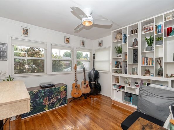 2615 Petaluma, Long Beach CA 90815