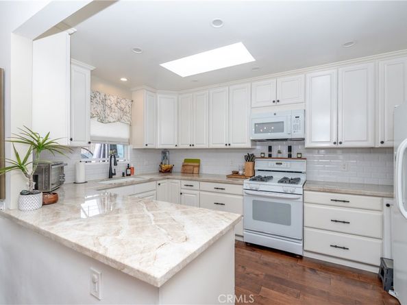 2615 Petaluma, Long Beach CA 90815