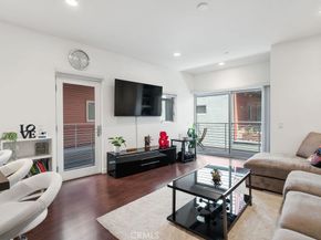 2222 1/2 Strata, Eagle Rock CA 90041