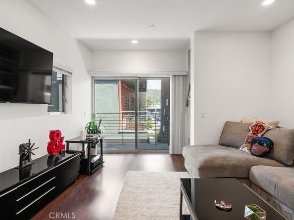 2222 1/2 Strata, Eagle Rock CA 90041