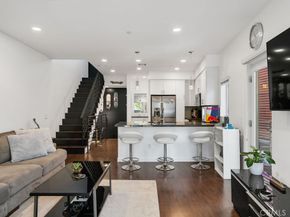 2222 1/2 Strata, Eagle Rock CA 90041