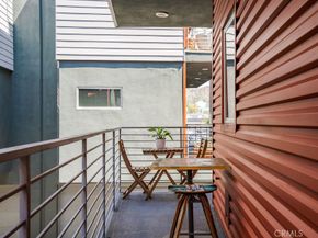 2222 1/2 Strata, Eagle Rock CA 90041