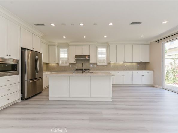 81 Island Coral, Irvine CA 92620