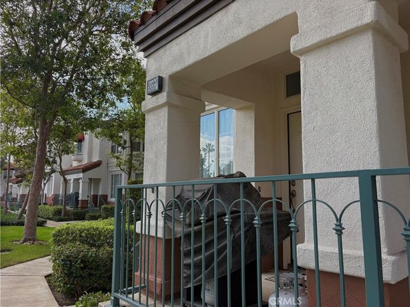 2827 Player, Tustin CA 92782