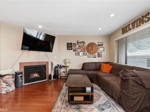 1244 E 3rd 201, Long Beach CA 90802