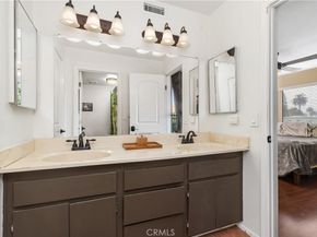 1244 E 3rd 201, Long Beach CA 90802