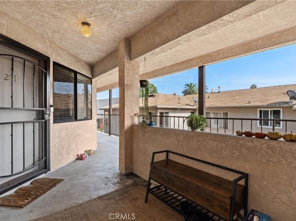 1244 E 3rd 201, Long Beach CA 90802