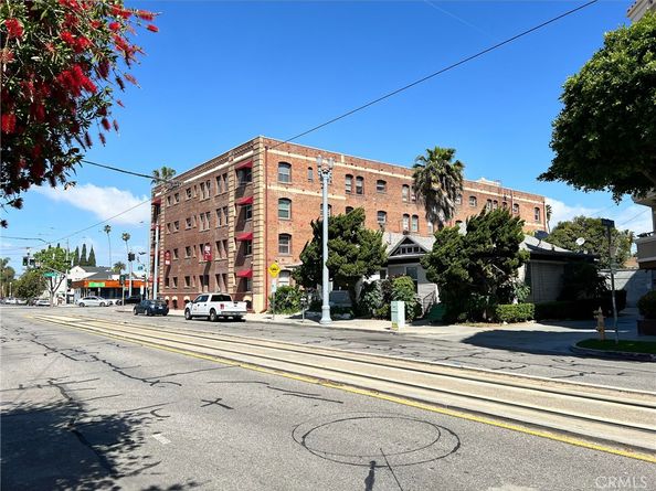 800 Pacific Avenue 309, Long Beach CA 90813