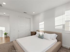 140 Reyes Alley, Lake Forest CA 92630