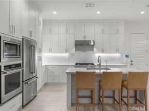 140 Reyes Alley, Lake Forest CA 92630