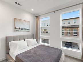 140 Reyes Alley, Lake Forest CA 92630