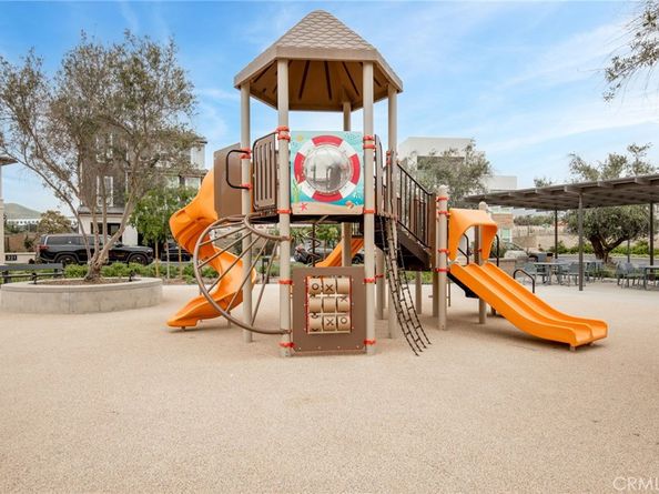 140 Reyes Alley, Lake Forest CA 92630